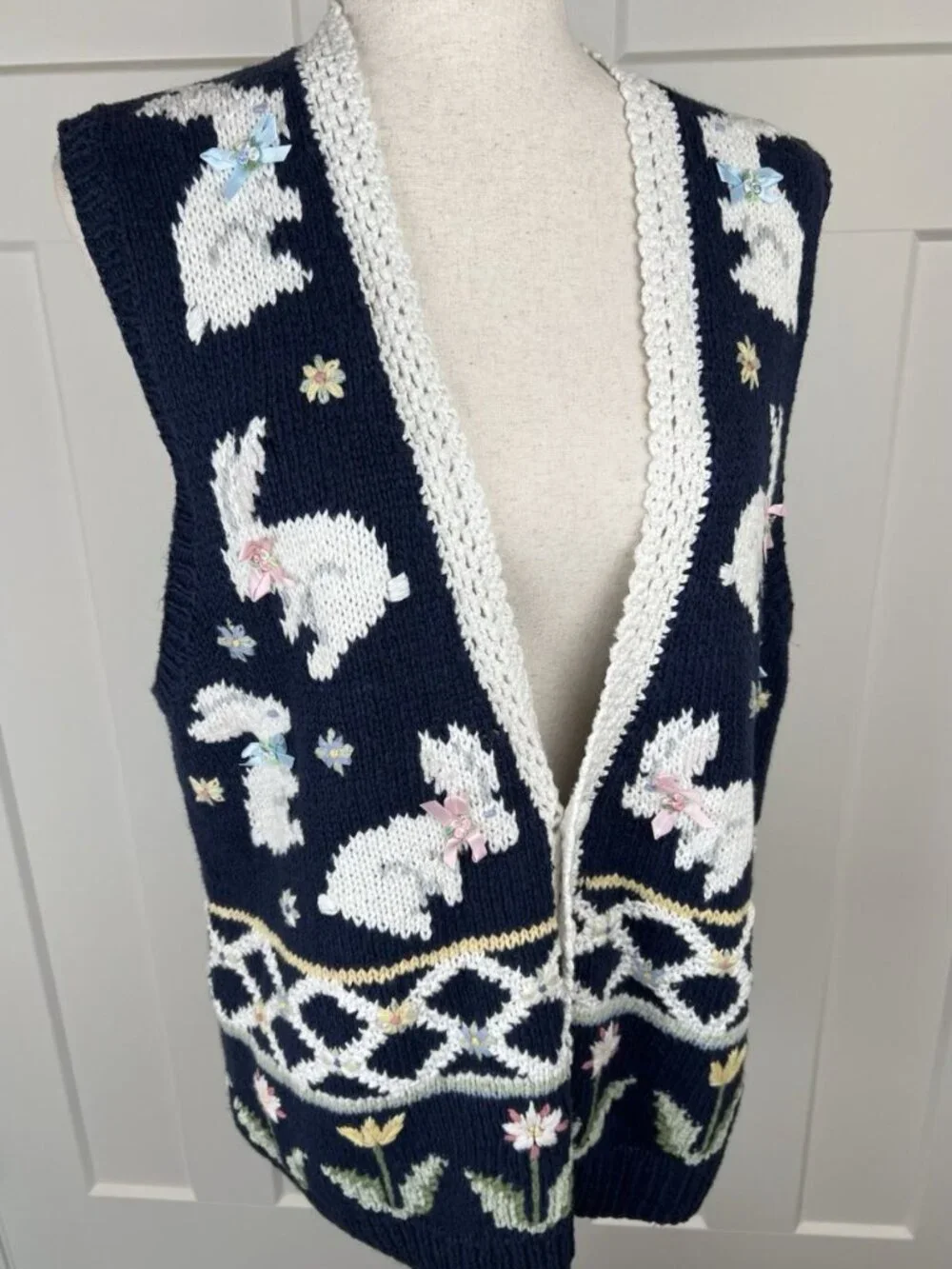 Vintage Marisa Christina Bunny Rabbit Sweater Vest L Hand Knit Easter Cottagecor